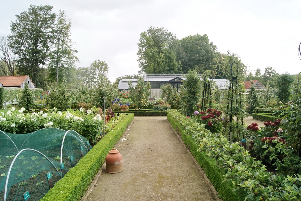 Eghn The Museum Garden At Gaasbeek