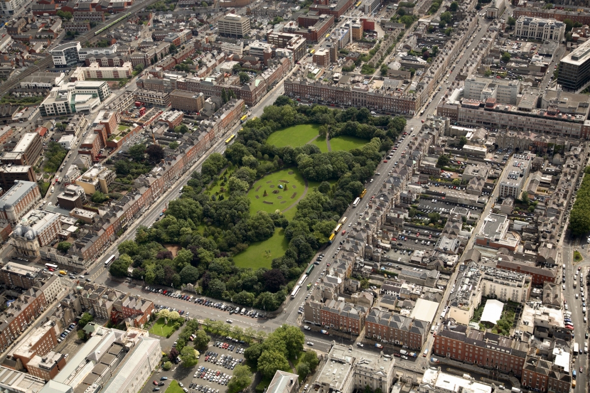 EGHN Merrion Square Park   Merrion Square EGHN 30 1 1200x800 